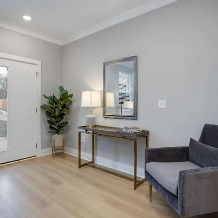 Modern Townhome, 10Min To Downtown! 8Min To Grand Ole Opry! Sleeps 8! Nashville Exterior foto